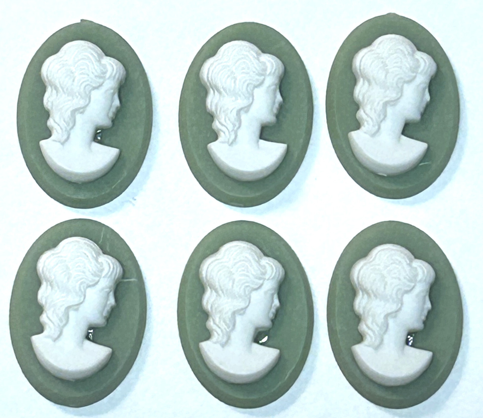 12 Vintage Right Facing White on Green Resin Cameos 18mm x 13mm LOT of 12 NEW