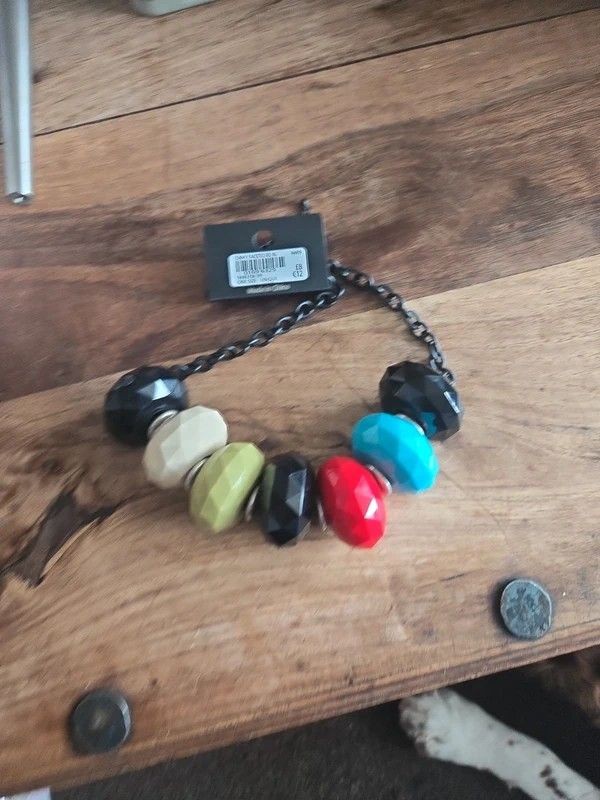 New Look Chunky faceted large bead necklace black chain statement