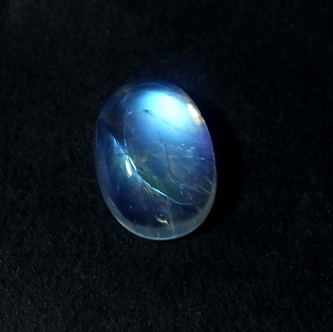 AAA+ Rainbow Moonstone Cabochon Blue Fire 6.20 CTS 14X10 mm Oval Natural Stone