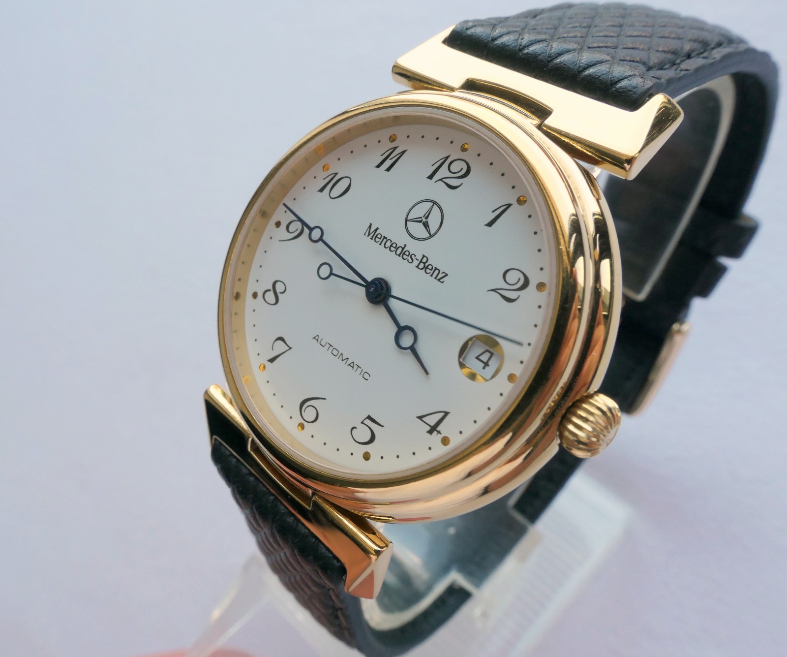 Mercedes Benz Made in Germany Classic Car Accessory Luxury Swiss Automatic Watch