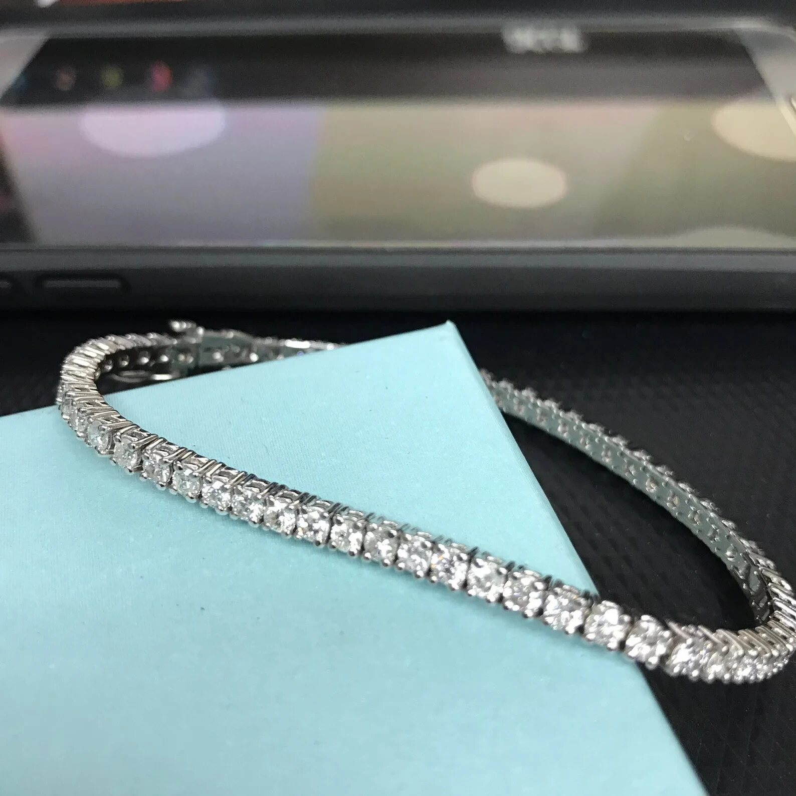 Round 5.50Ct GDGL GHVS Natural Diamond Women’s Tennis Bracelet In 18K White Gold