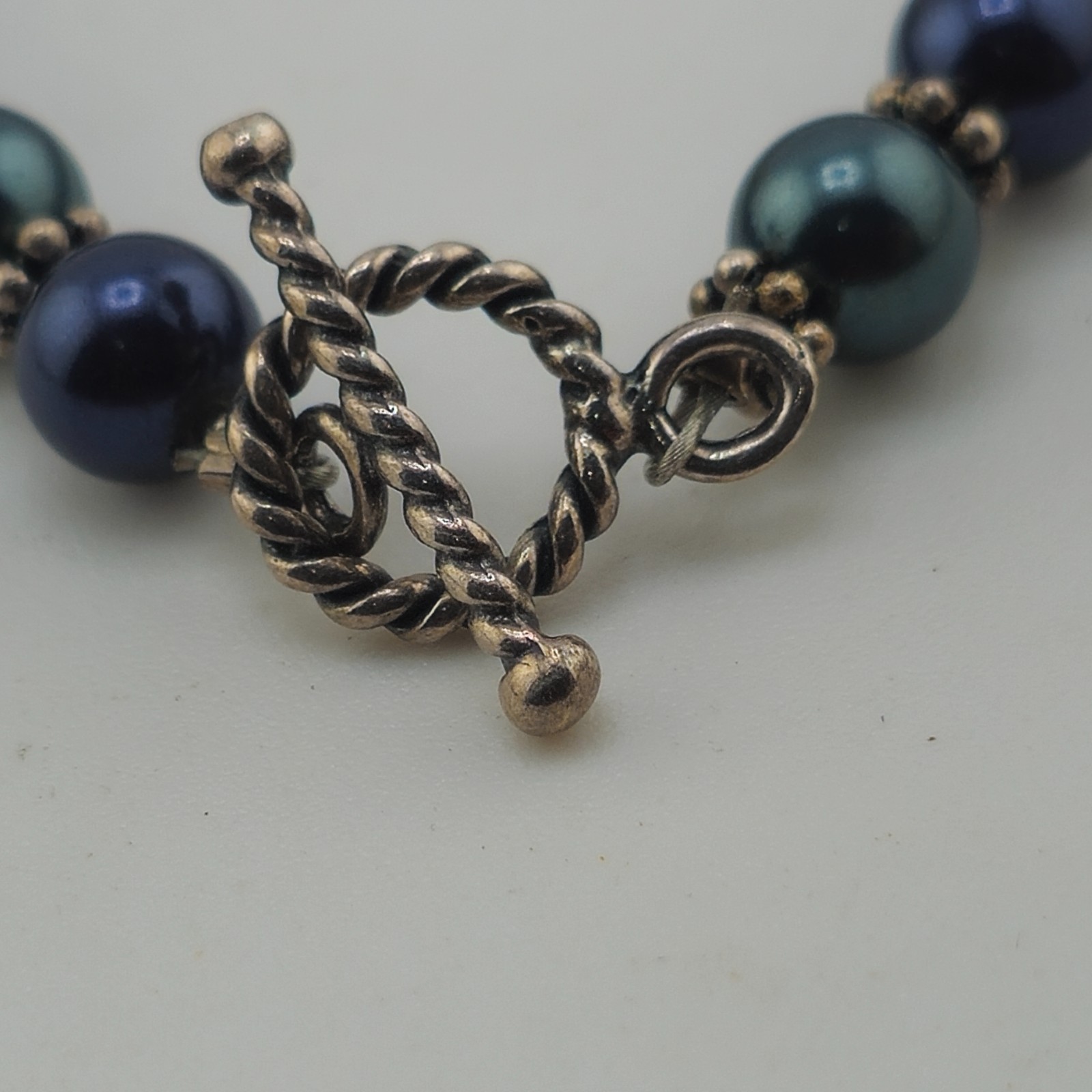 925 Sterling Silver Twisted Toggle Clasp Blue Green Faux Pearl Bracelet 6.25 in