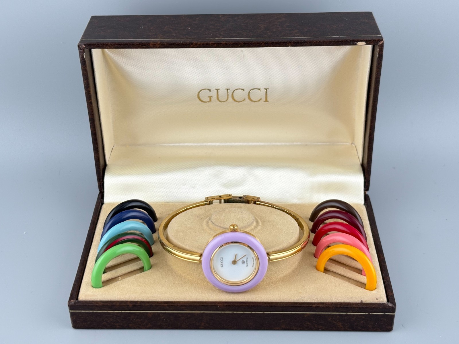[Good] Gucci Change Bezel 1100-L Women Watch Gold White 11 Colors