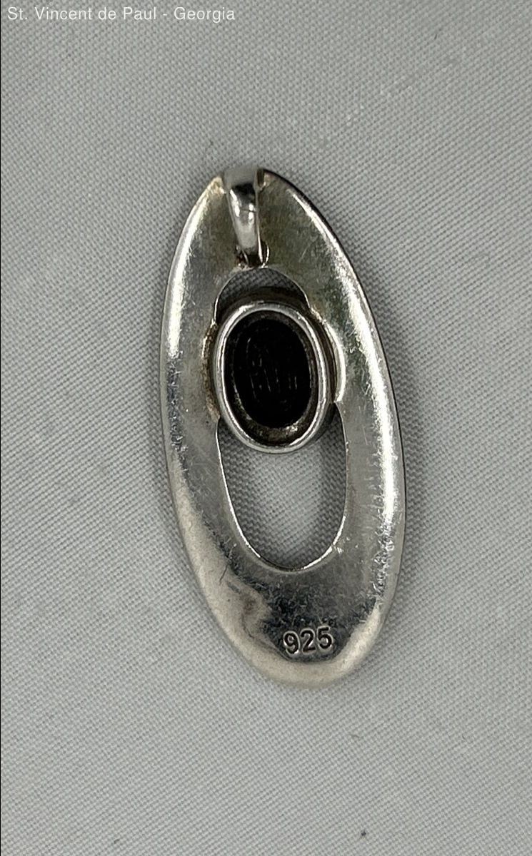 Vintage Sterling Silver 925 Hanging Pendant W/ Black Stone 3.56g Beautiful Cond.