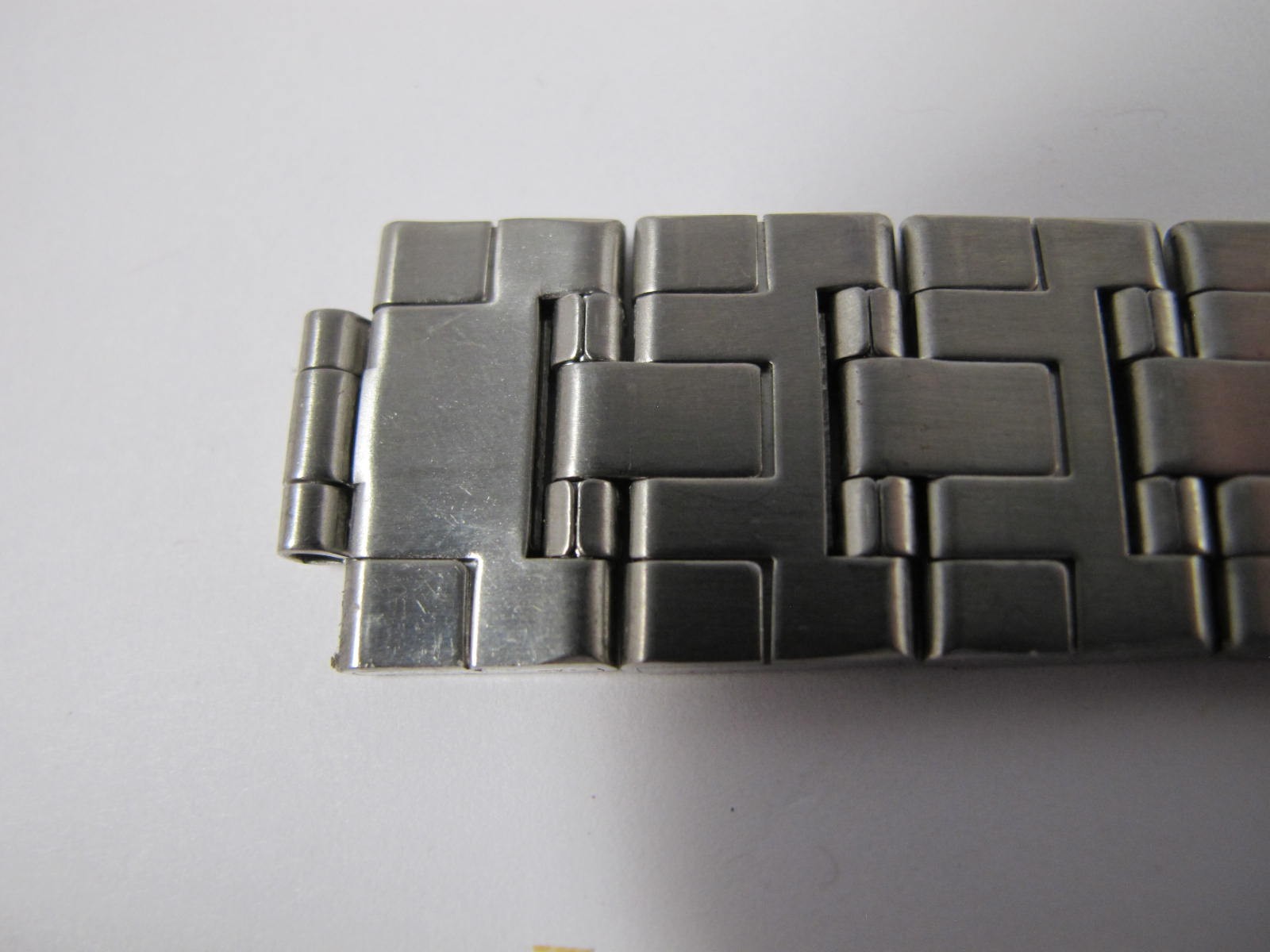 SEIKO MENS ALL STAINLESS Z CLASP 20MM BAND WITH 10.8MM TIPS