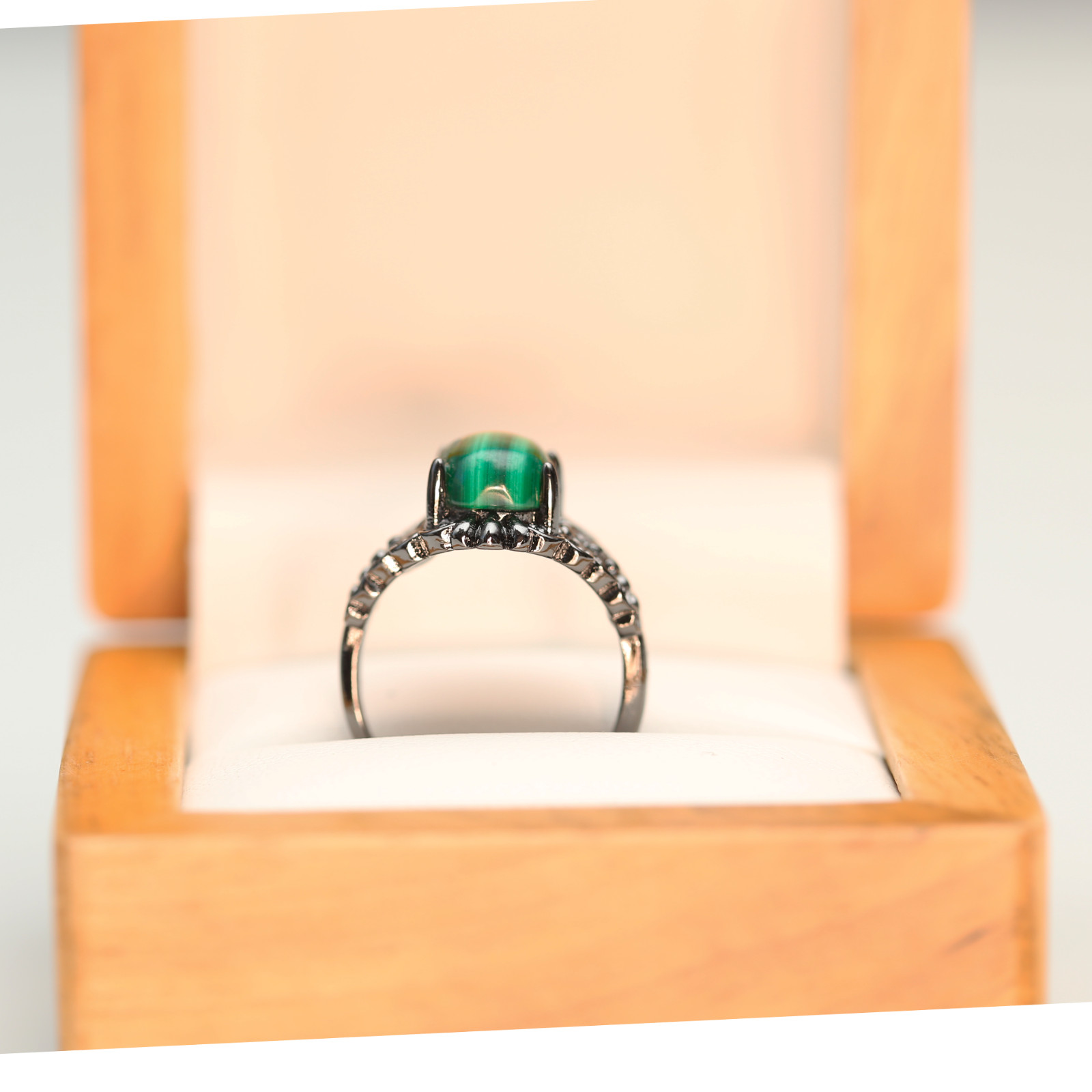 Genuine Malachite Handmade Ring Jewelry Gift + Elegant CASE 555-00