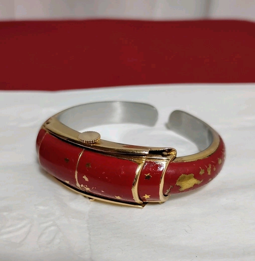 VINTAGE , RARE WYLER SWISS INCAFLEX PEEK-A-BOO BANGLE WATCH Runs