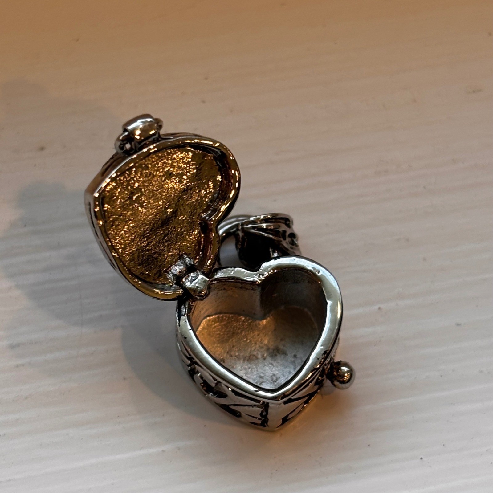 Alexa’s Angels Heart Prayer Box Silver Tone Locket Charm Pendant