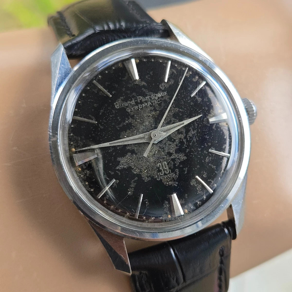 Vintage Girard-Perregaux Gyromatic 39 Jewels tropical Black dial 1950s