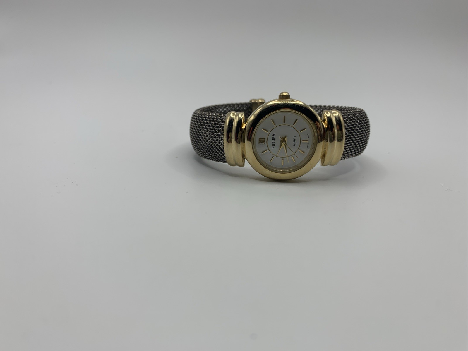 Futura Quartz Women’s Wristwatch Japan Mov’t 1821QB V377 Stainless Back