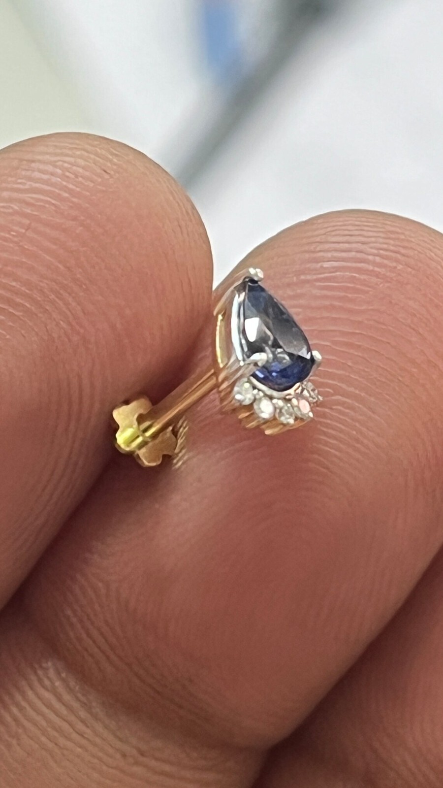 Pear Cut Natural Sapphire & Diamond Solitaire Piercing Stud Pin 14K Yellow Gold