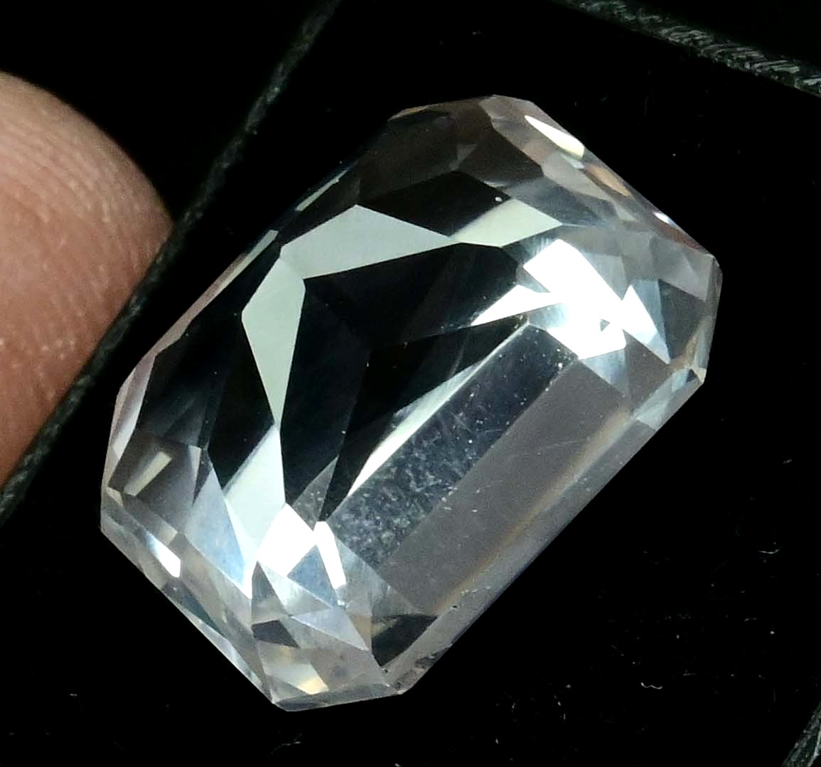 20.00 Ct Flawless Natural Montana White Sapphire Radiant Cut Certified Gemstone