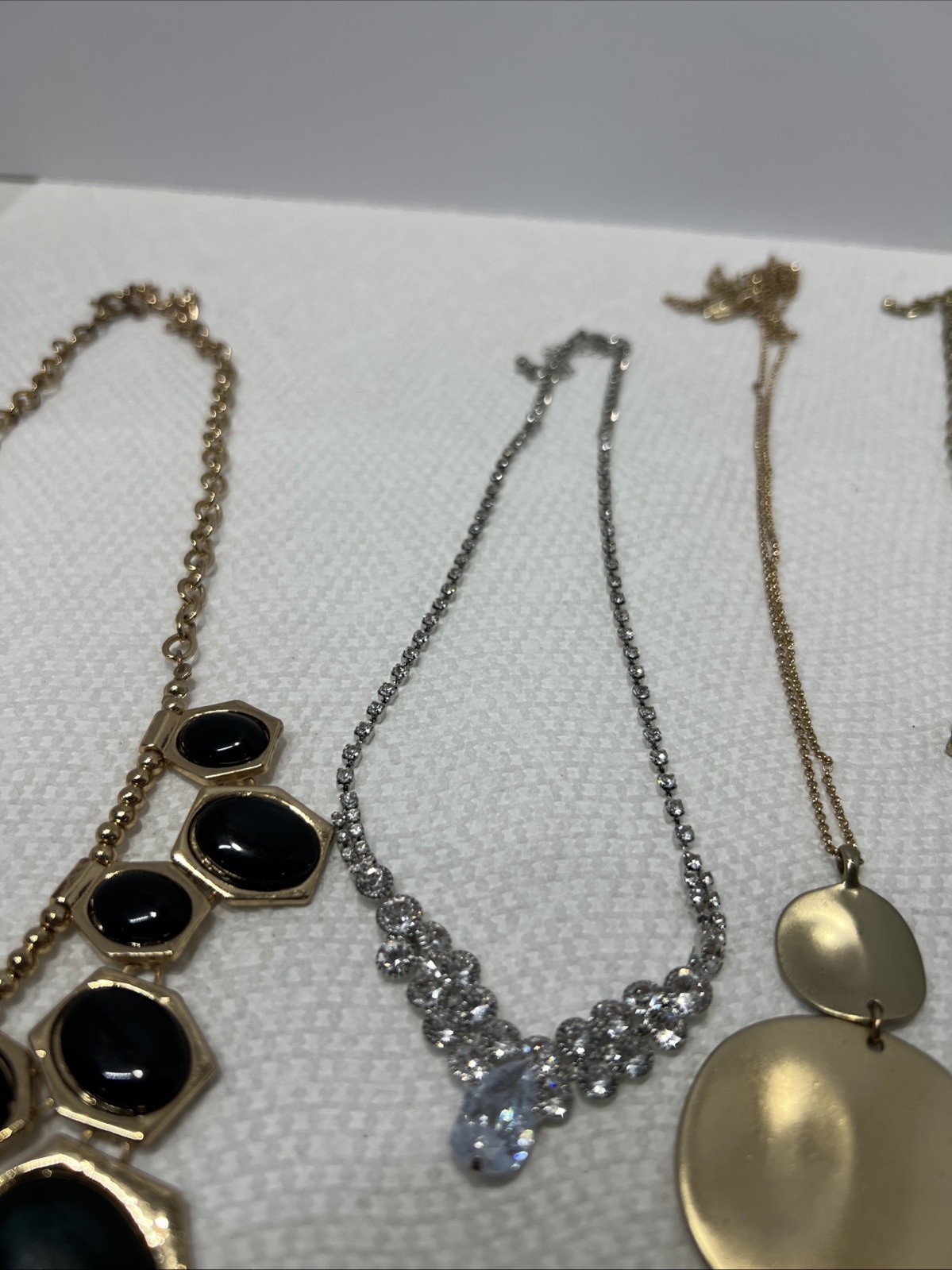 Jewelry Necklaces 7 Pieces B5