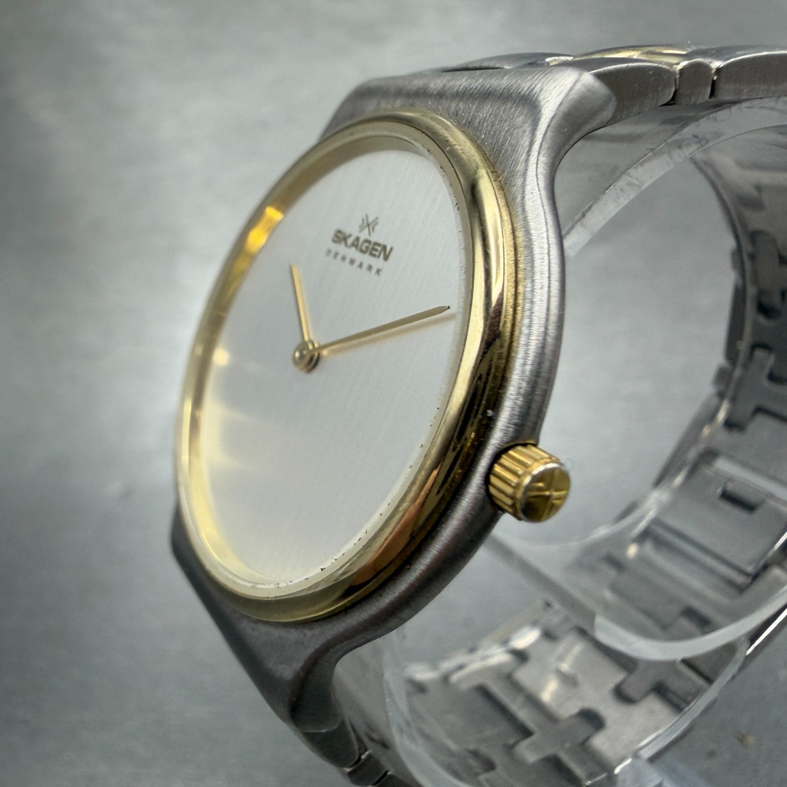 Skagen Watch Men 34mm Silver Dial Two Tone Round 32LGX New Battery Bracelet