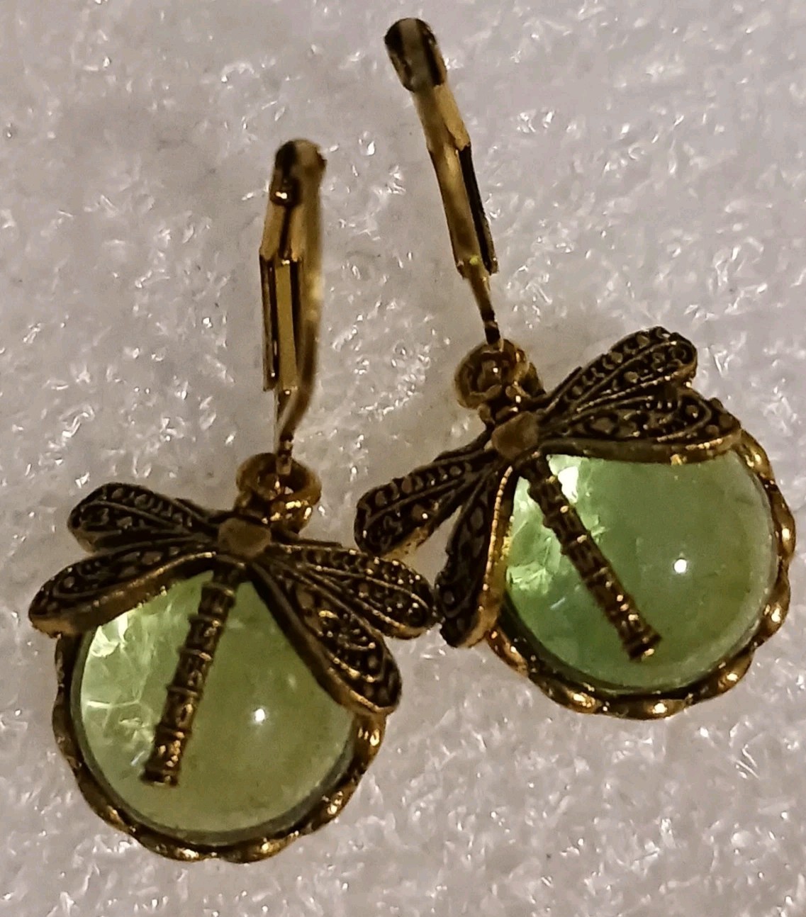 Dragonfly Green Boho Leverback Earrings Pre-owned 1″ Dangle