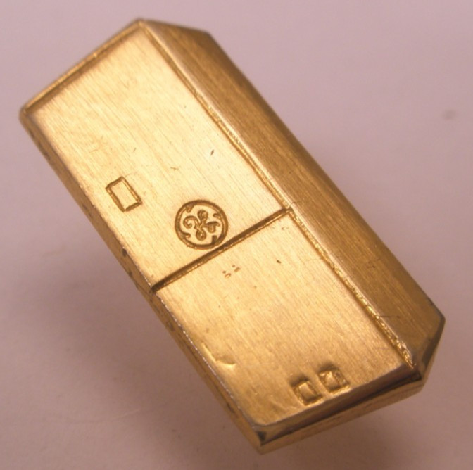 GE General Electric Upright Refrigerator Refer Vintage Tie Tack Lapel Pin D07