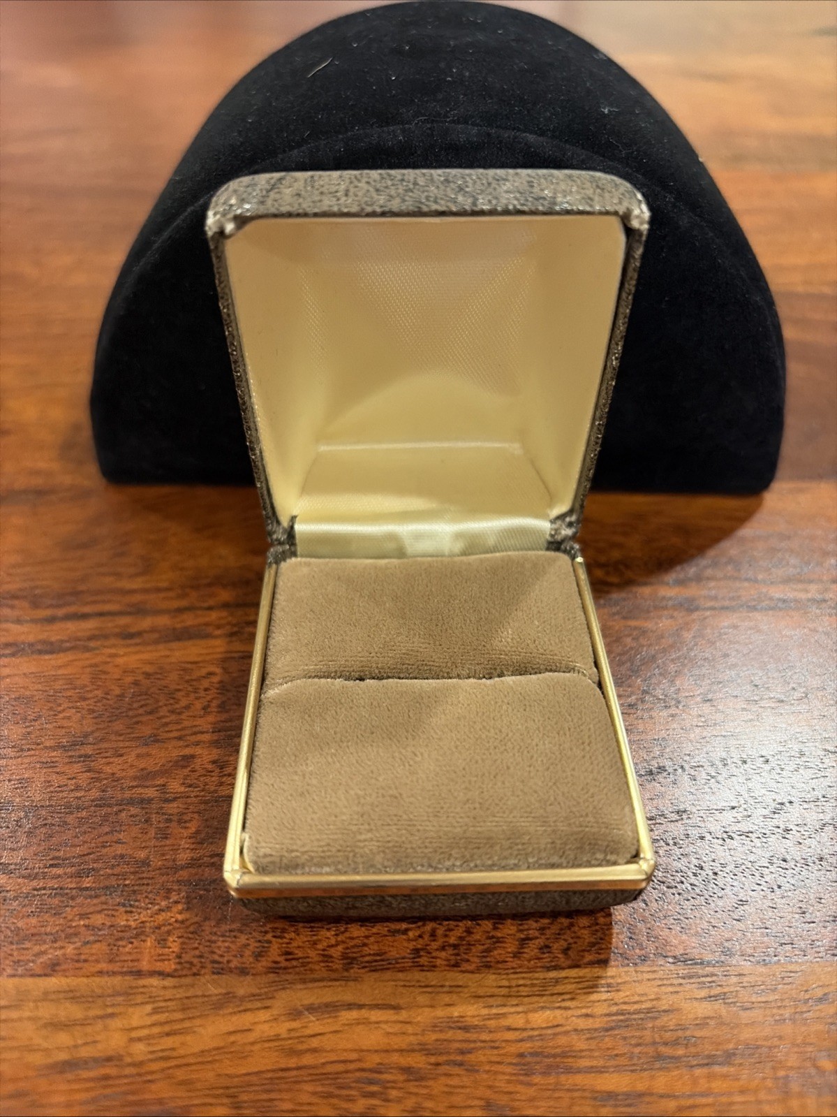 Vintage Kremetz Presentation Ring Box Gilt Brass Brown Leather Satin Lined