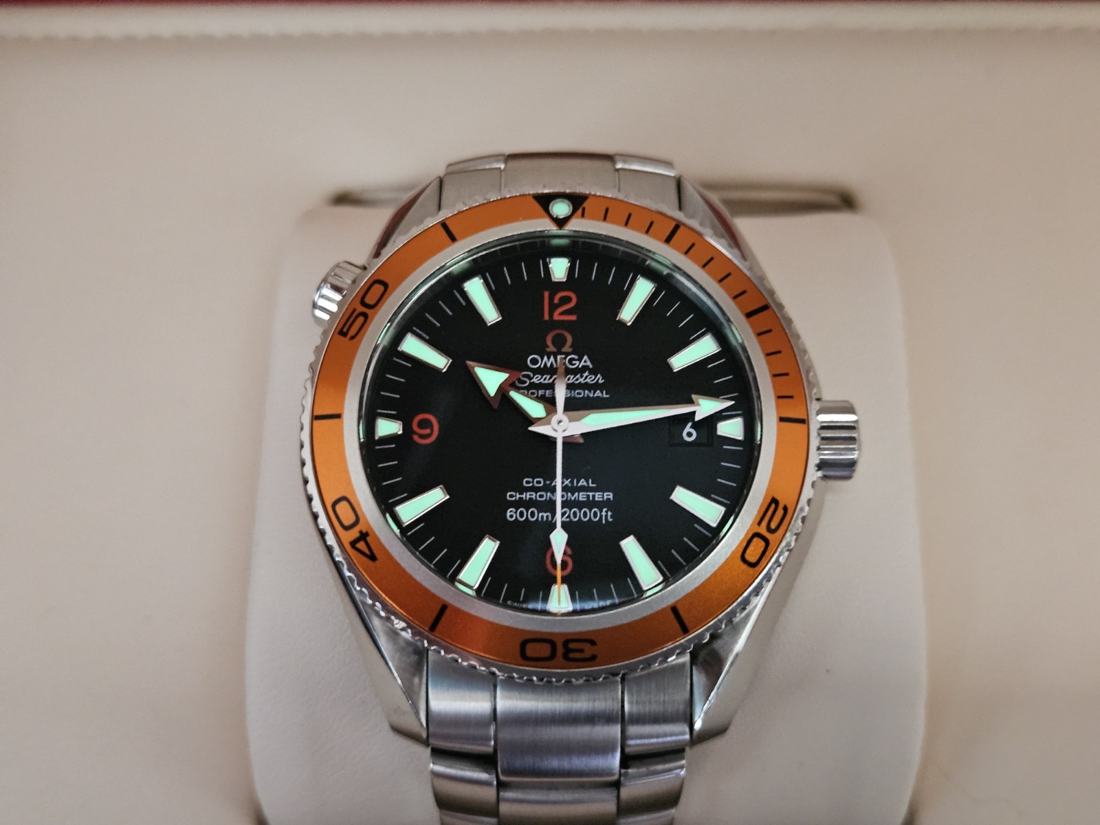 OMEGA Seamaster Planet Ocean 2209.50 42mm Automatic Black Orange Watch (2011)