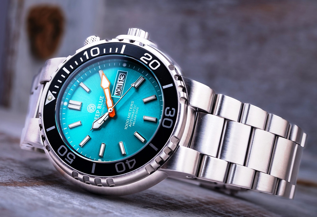 DEEP BLUE PRO SUN DIVER IV 1000 TURQUOISE DIAL DIVER BRACELET