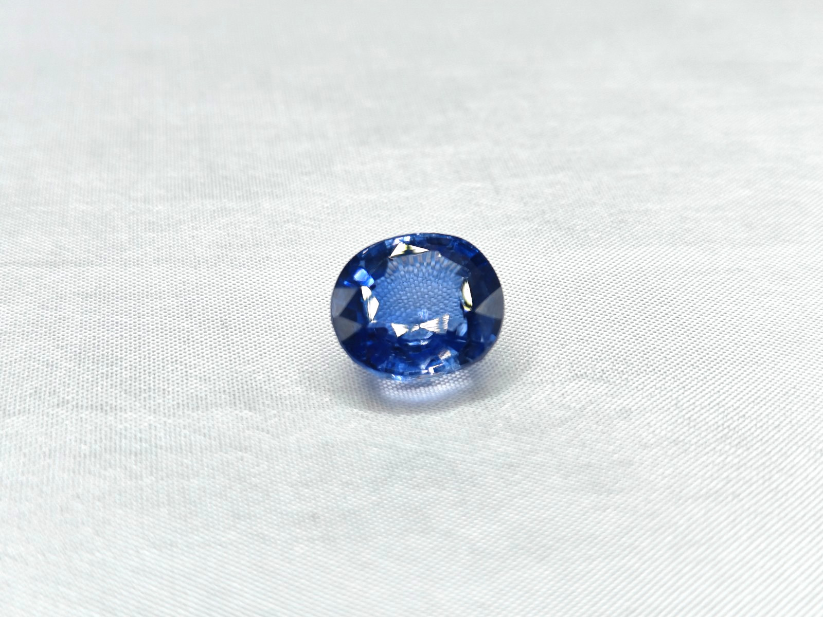 9.5 Ct Natural Blue Sapphire Round GCI Certified 12.1×10.6×7.1mm Sri Lanka