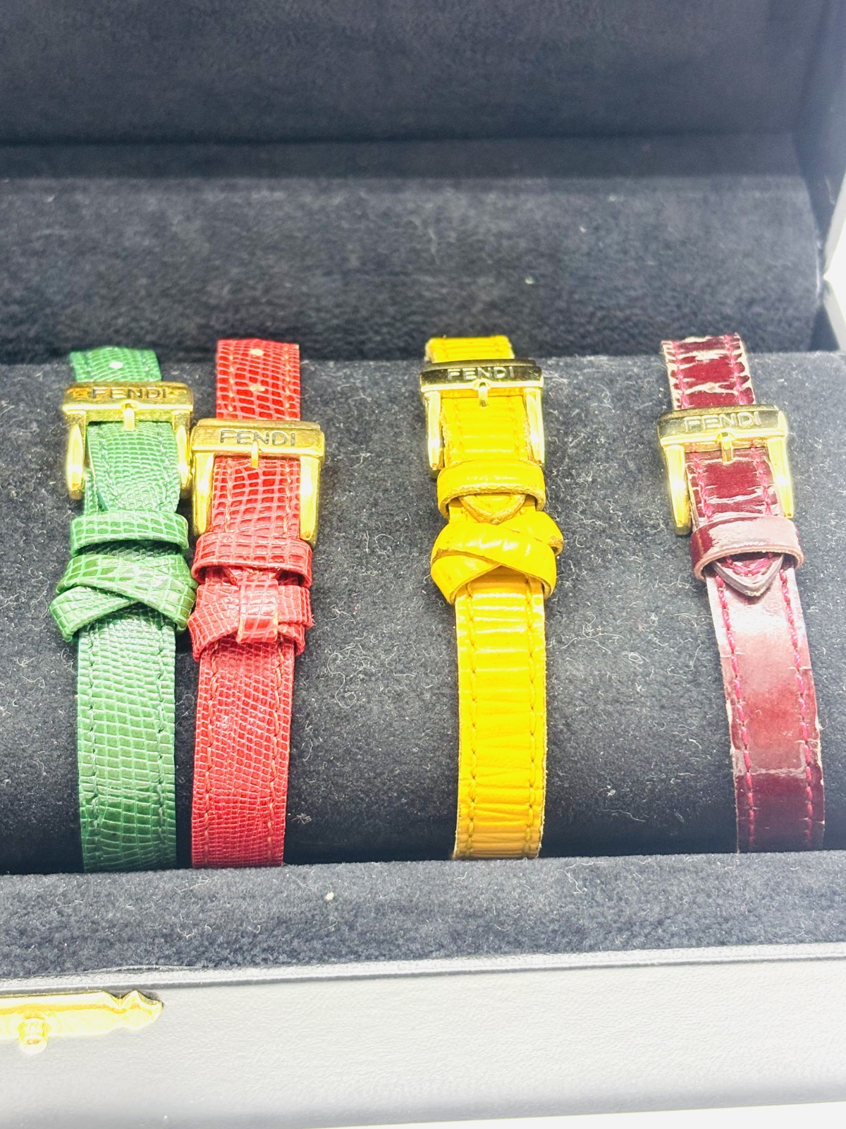 [Exc+5 w/Box] Fendi 640L Chameleon Change Bezel 7 Colors Women’s Quartz Watch