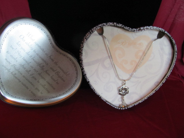 BRAND NEW BRIGHTON ISADORA J46352 FLOWER FLORAL NECKLACE
