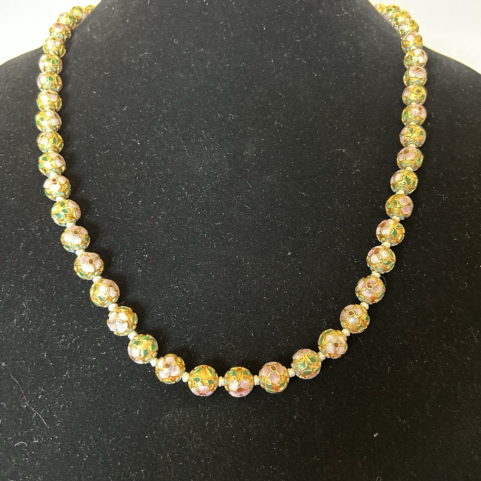 Vintage Chinese Export Cloisonne Enamel Bead Necklace Gold Tone Floral 26”
