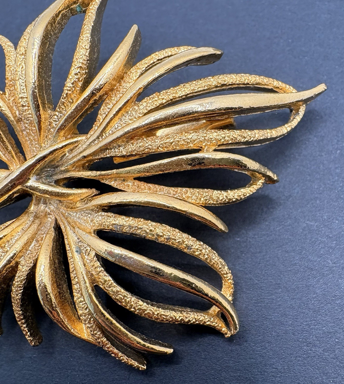 Vintage Gerry’s Floral Spray Brooch Gold Tone Nature Classic 2.5″