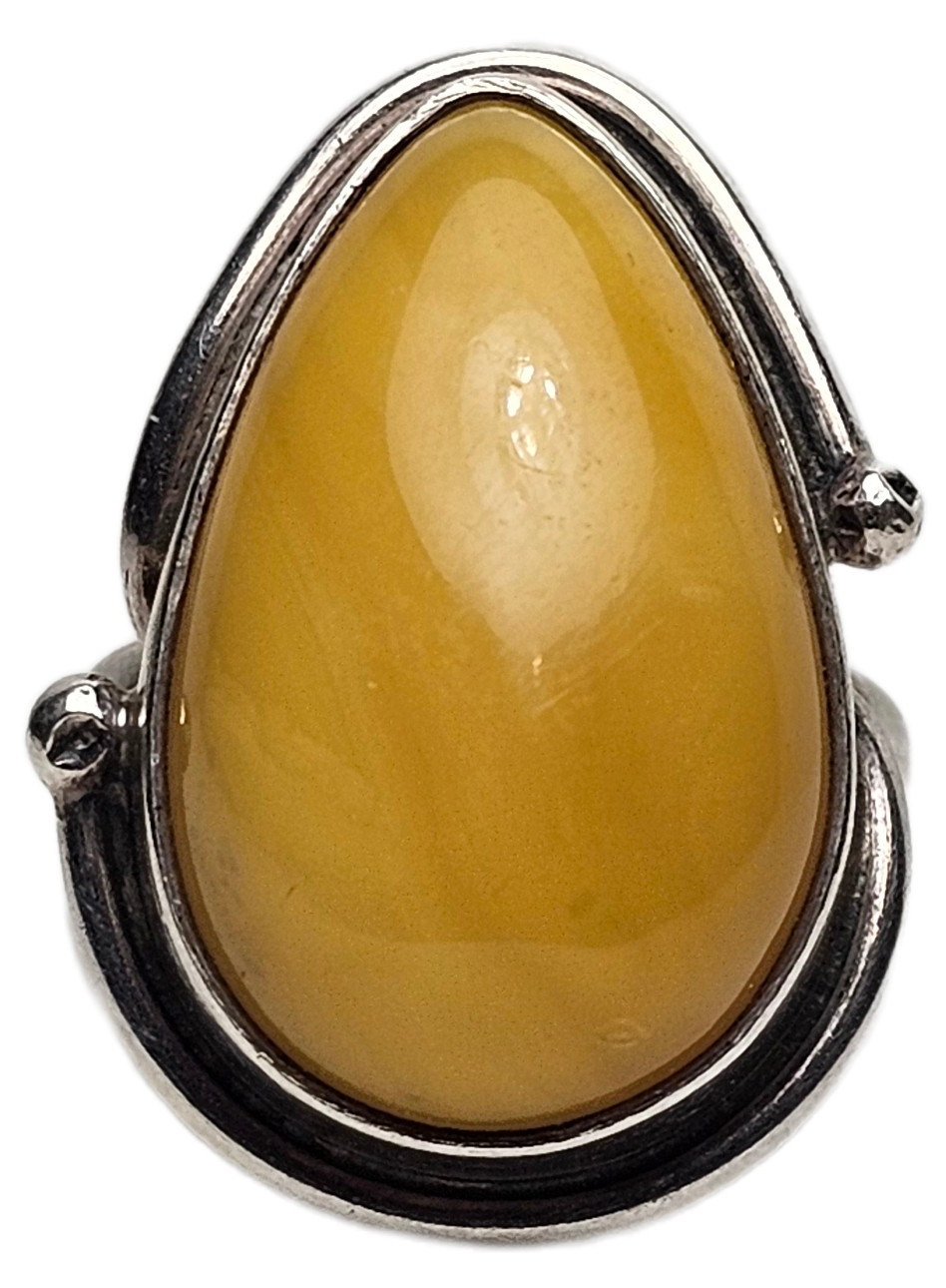 ESTATE VINTAGE STERLING SILVER EGG-YOLK BALTIC AMBER RING SIZE 5.5-FREE USA SHIP