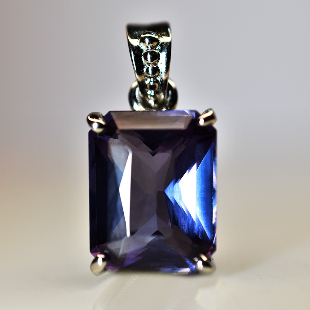 22 Ct Color Change Alexandrite Natural Pendant 925 Sterling Silver CERTIFIED