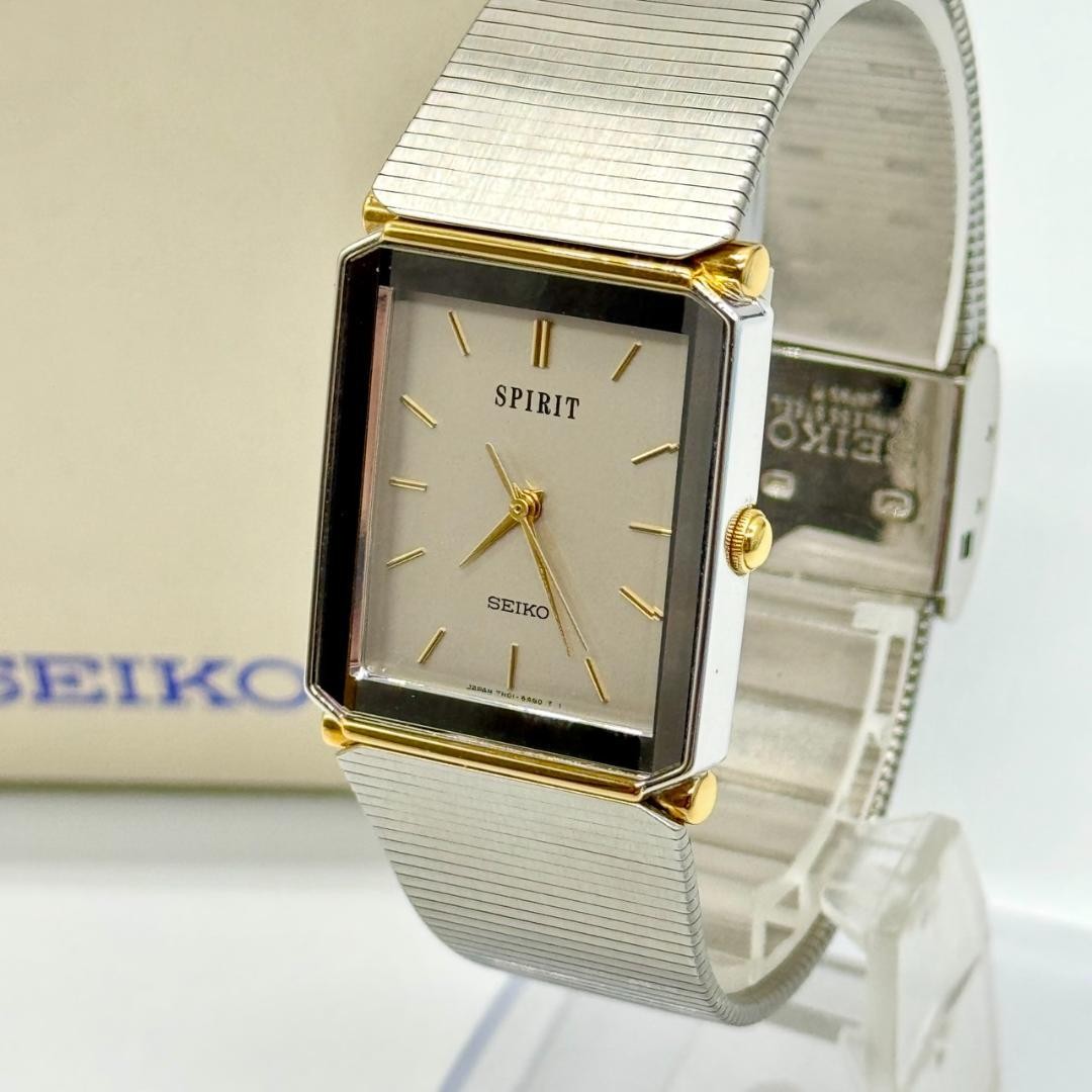 Working condition SEIKO SPIRIT wristwatch, gray dial, 3 hands, with box.
