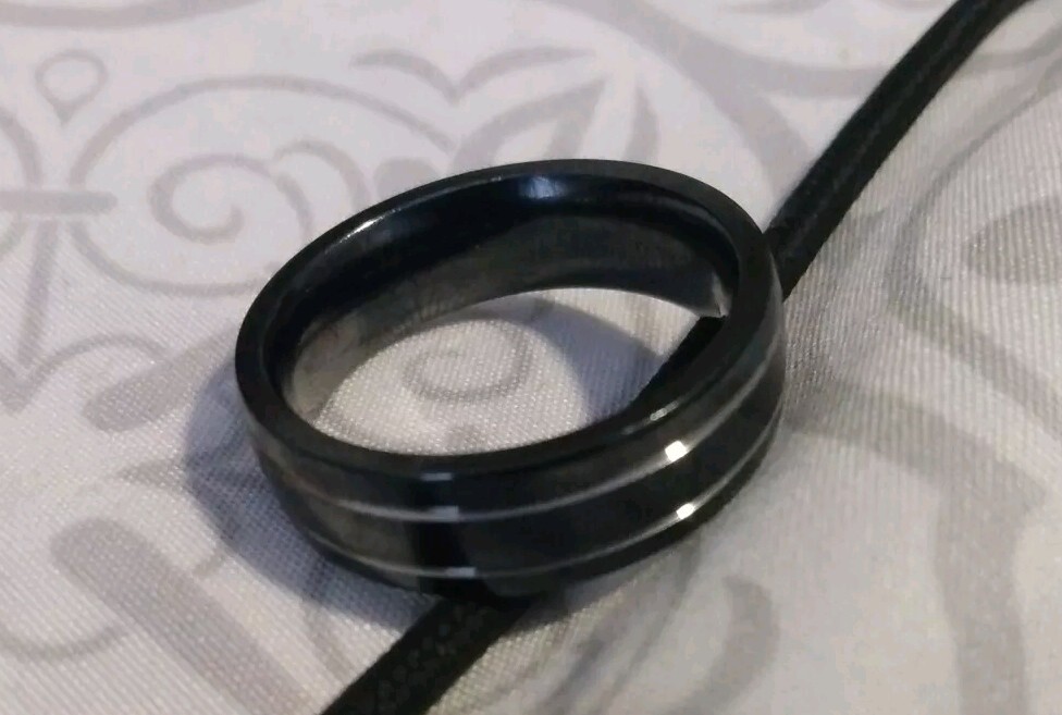 Triton Titanium Ring – Black Double Striped