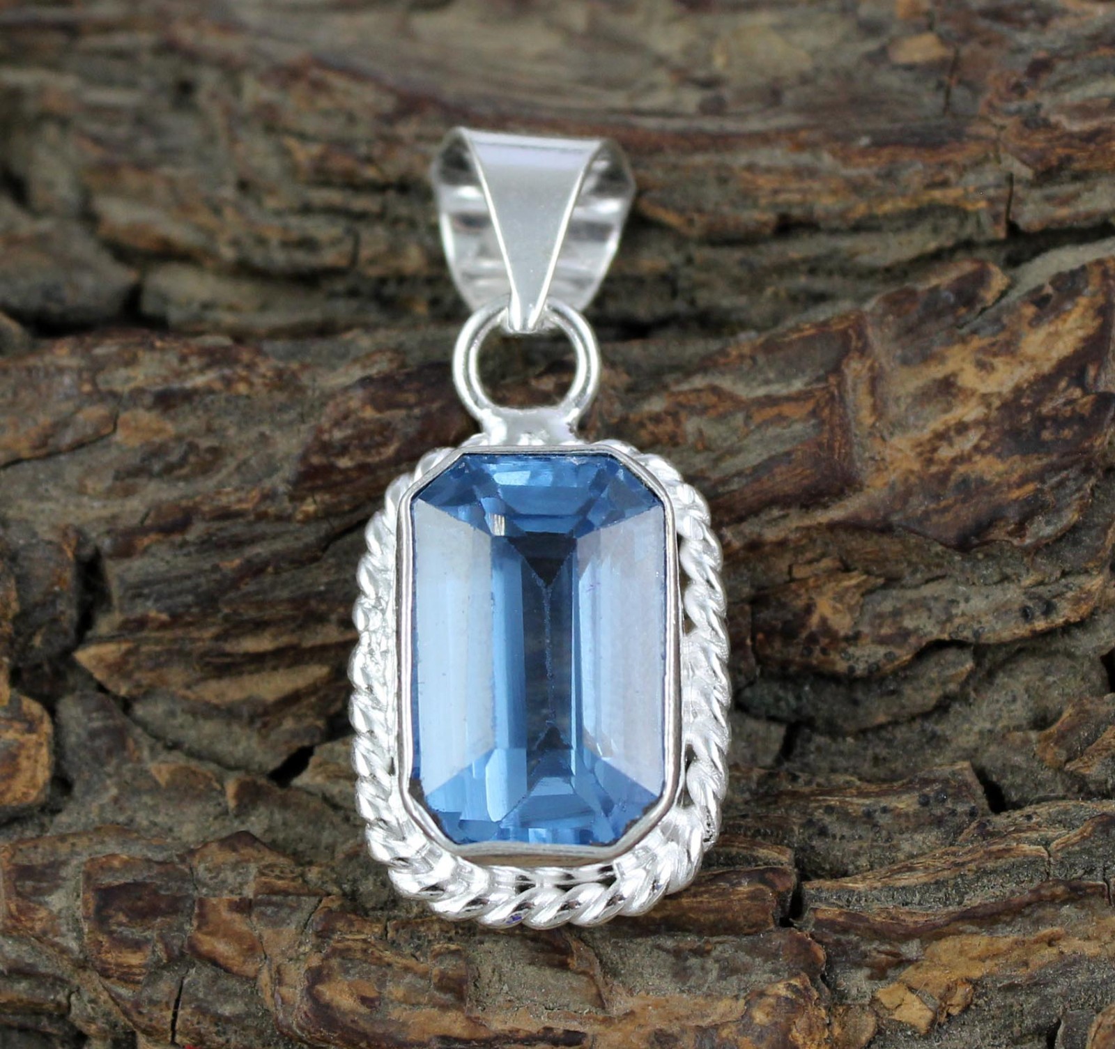 14.85 Ct Natural Swiss Blue Topaz Emerald Cut Gemstone Certified Pendant SEE VDO