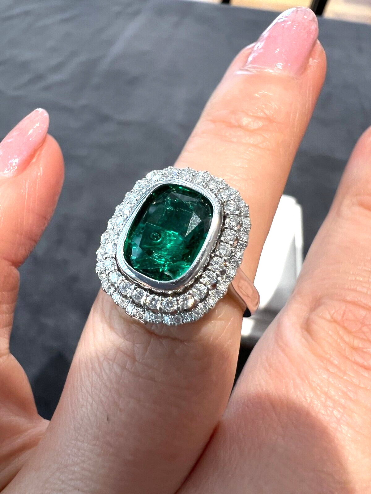 18ct White Gold Diamond Emerald Ring with Valuation Certificate