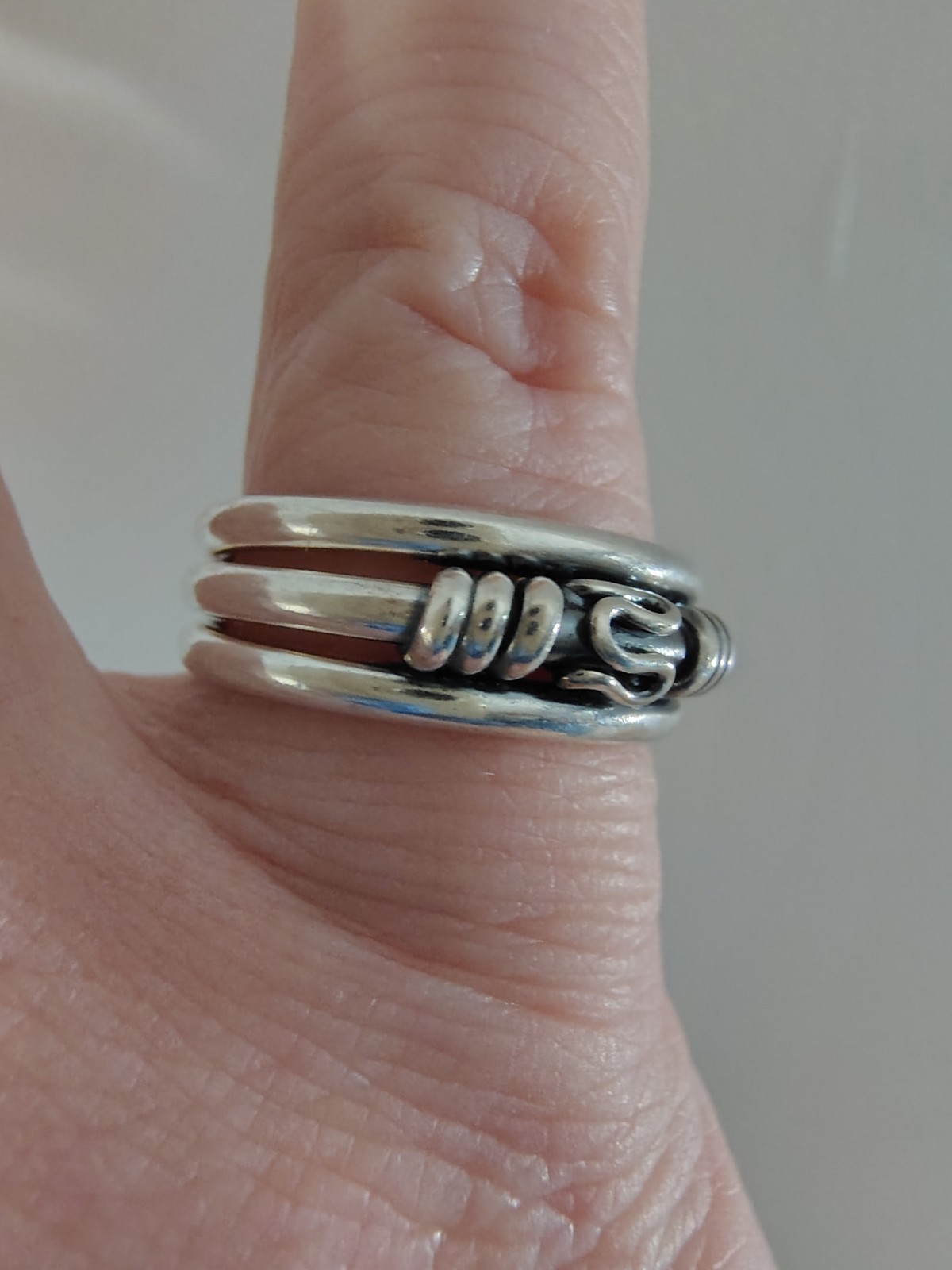 ​VTG Sterling Silver 925 Triple Band Ring Connected Stacker S Hook Motif Size 7