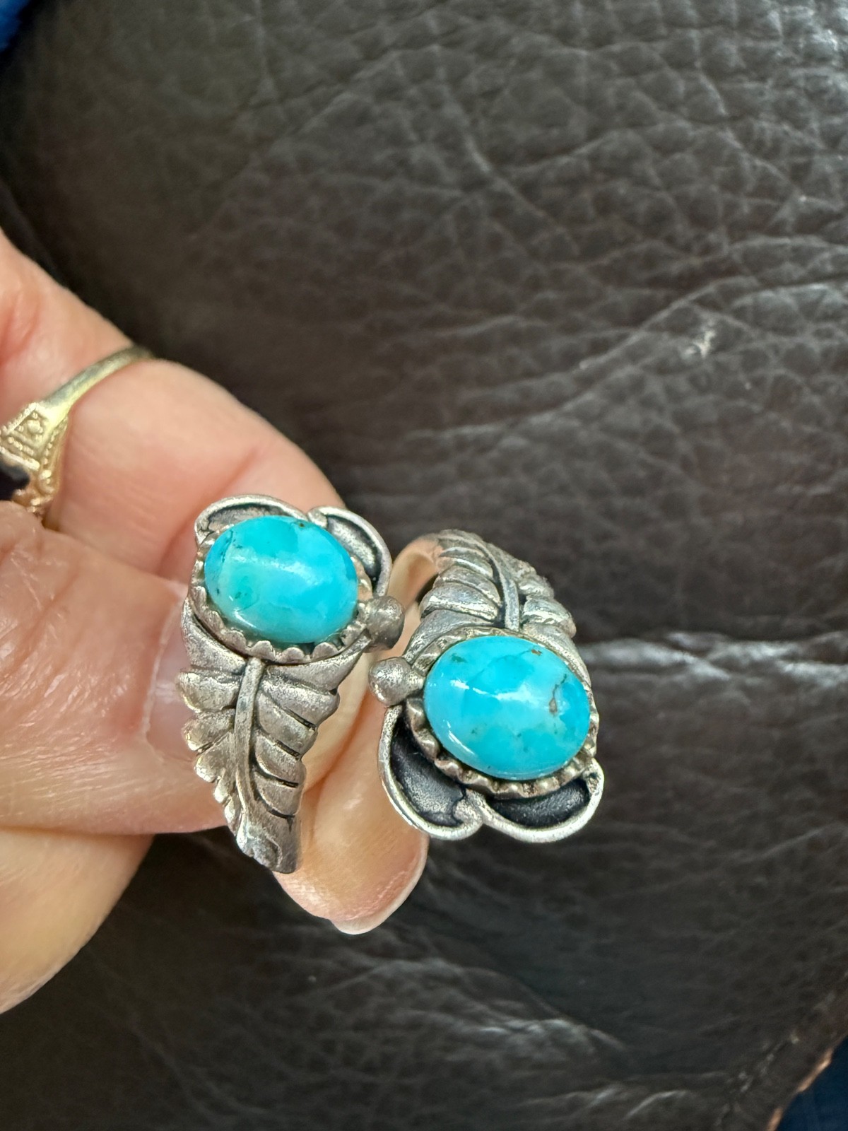 vintage Sterling Turquoise bypass ring marked .925 NK sz 6.5
