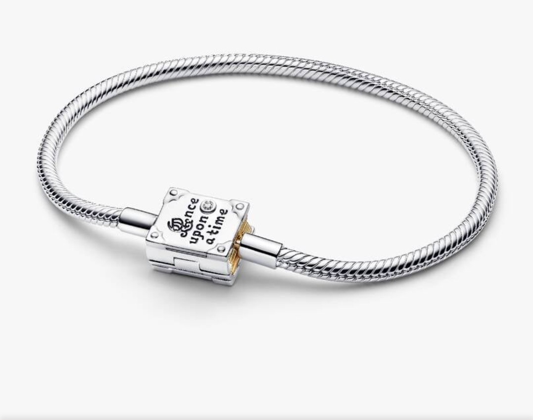New In BOX PANDORA 925 Gold Charm Storybook Bracelet Disney Princess. Size 6.7