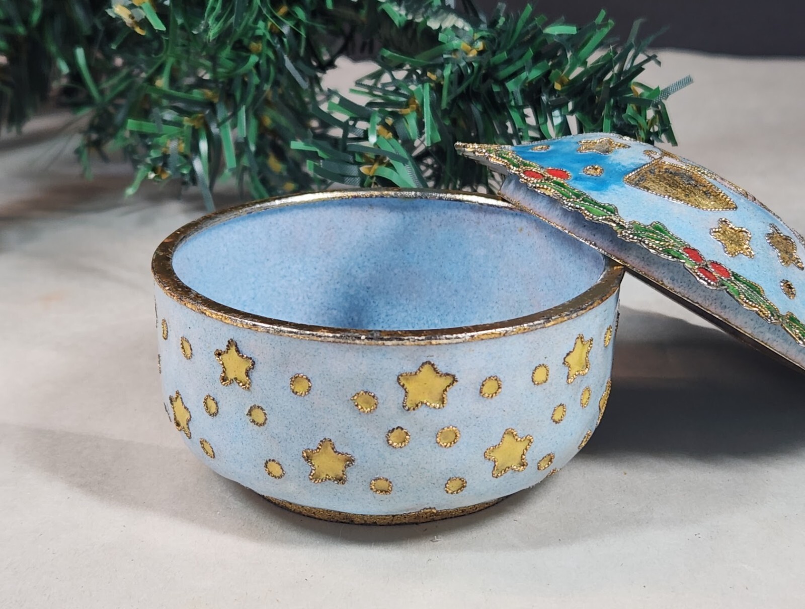 Cloisonné Light Blue Christmas Trinket Box Angel Holly Leaves Border 3.75in wide