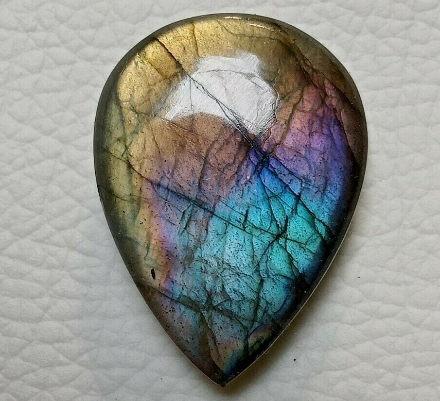 Top Unique Rare Fire Labradorite Gemstone For Jewelry Making 27X20X6 mm 30 Crt