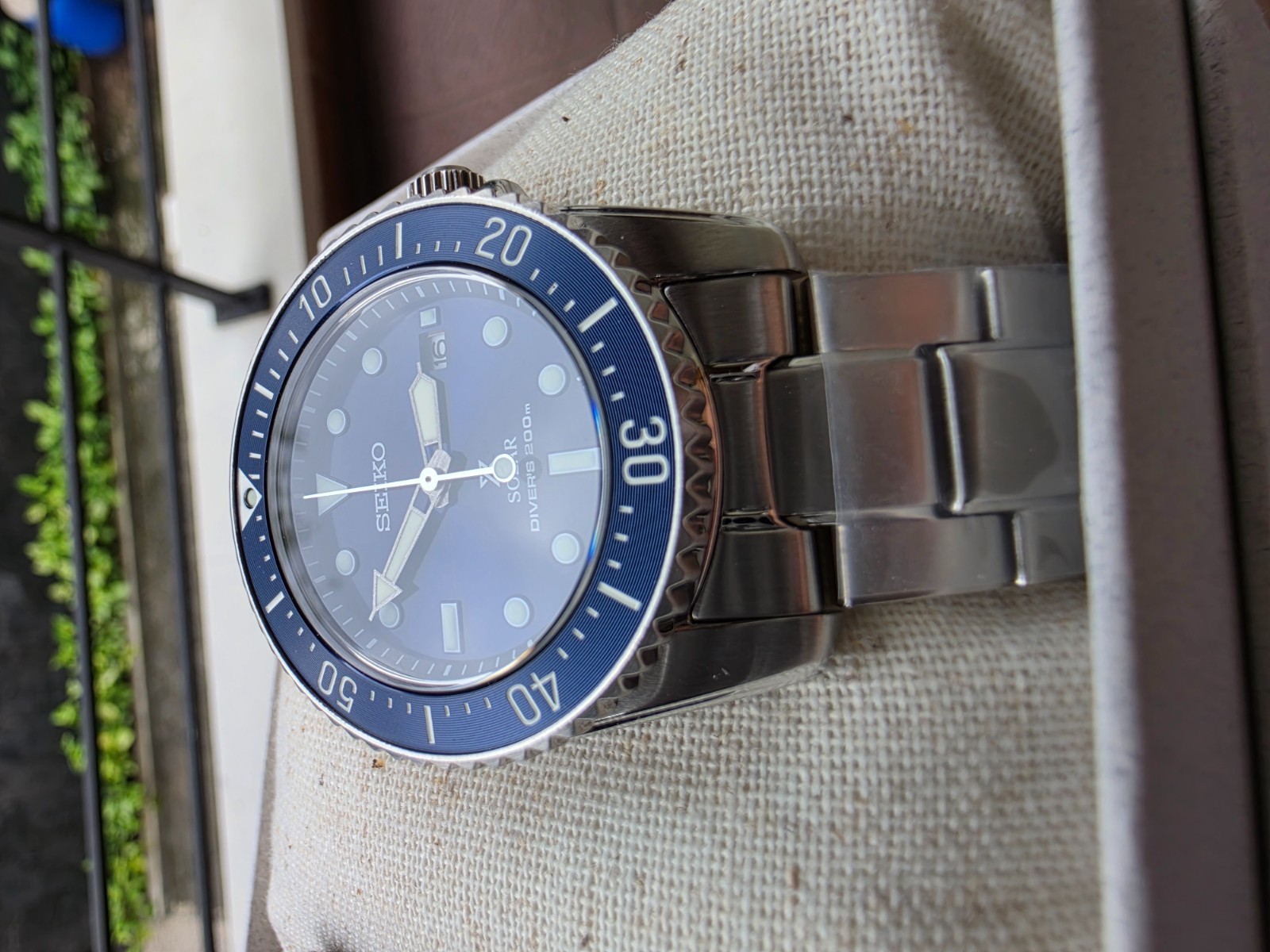 SEIKO ProspeX SNE585P1 Diver’s 200m Watch BLUE Date Steel Sapphire Sunray Scuba