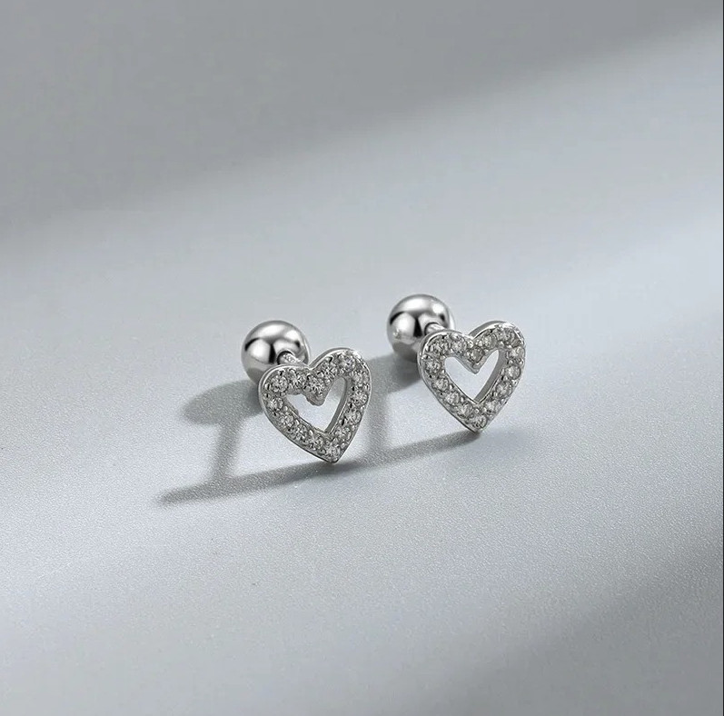 1 Pair Heart Stud Earrings for Women Hypoallergenic Screw Back Cartilage Jewelry