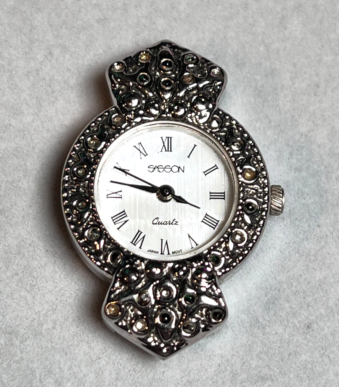 Vintage D&L Sasson Women’s Ladies Silver Tone 22mm Round Quartz Wrist Watch V377