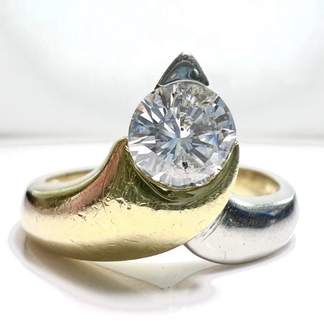 Ring 750 Gold 0.70 ct. Diamond Size 59/ 18.8mm 5.9 Grams G/P Excellent Condition