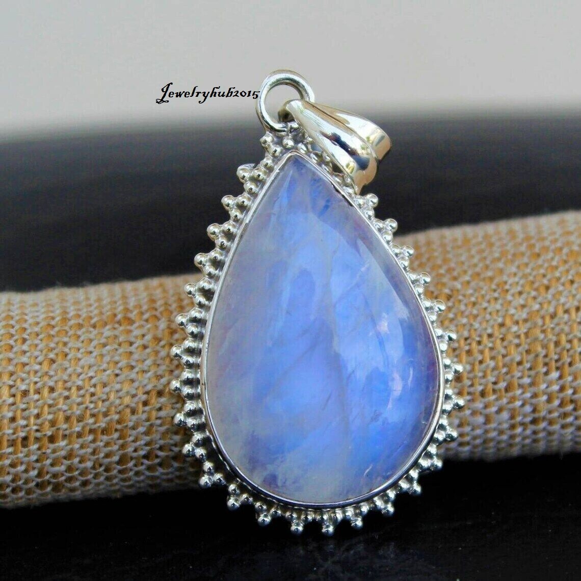 Rainbow Moonstone Pendant Designer Women Pendant 925 Sterling Silver MO*