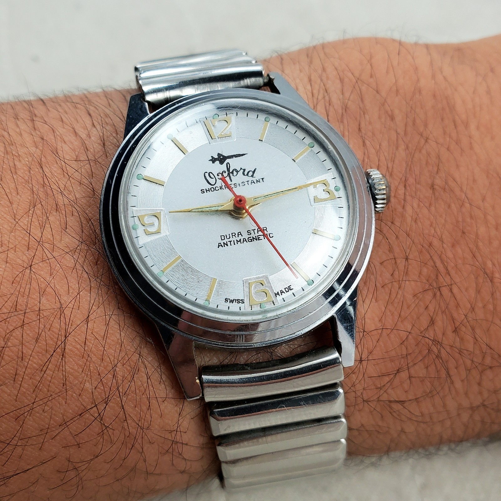 RARE VINTAGE OXFORD DURA STAR SWISS MADE HANDWIND ANTIMAGNETIC 32MM WATCH