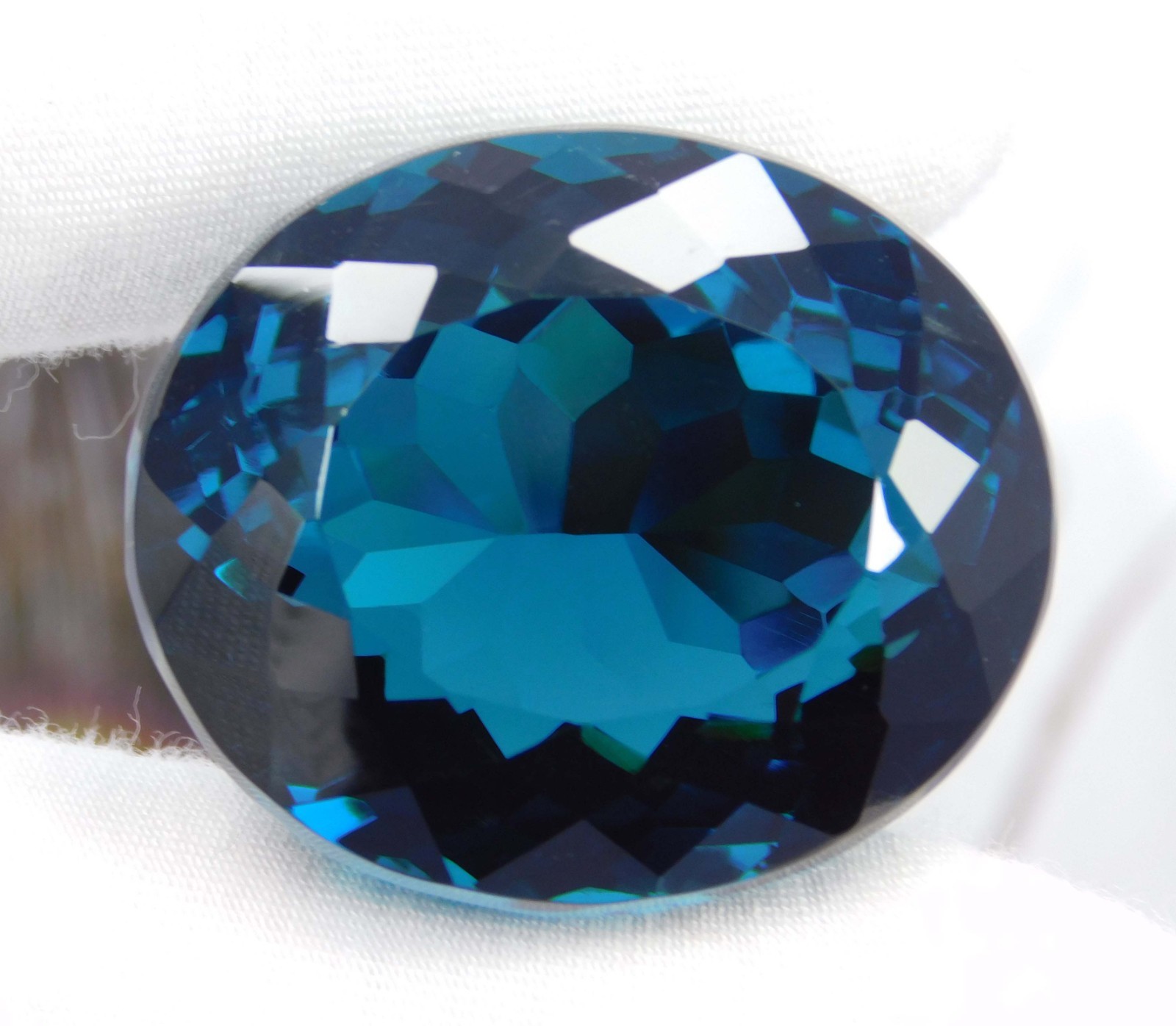 CERTIFIED 128.90 Ct Natural Kenya Blue Tsavorite Garnet Oval Cut Gemstone