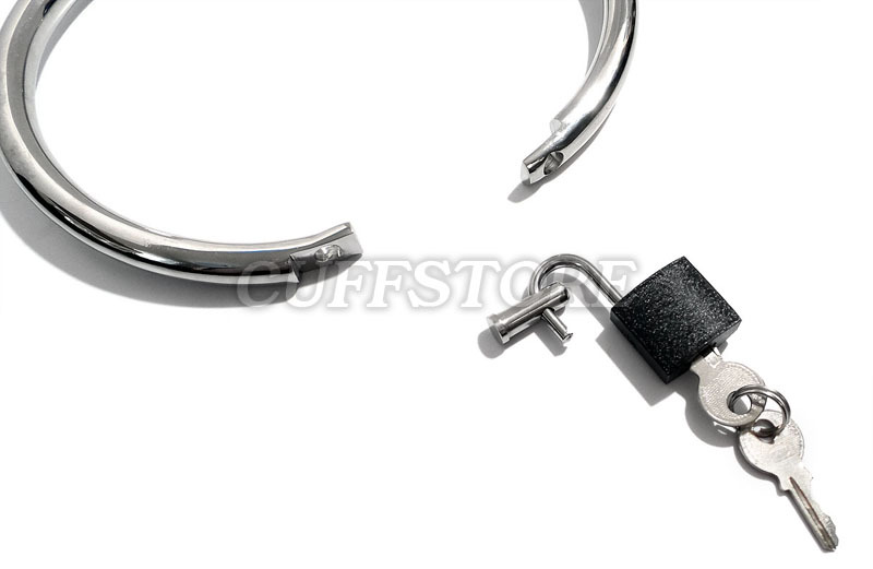 13.5″ Stainless Steel Curved Eternity Locking Collar – CuffStore
