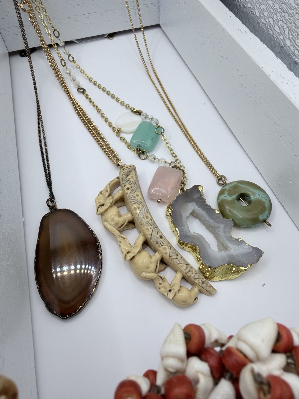 Vintage Natural Gemstone And Shell Lot Of 31 Pieces- Pearl, Shell, And More