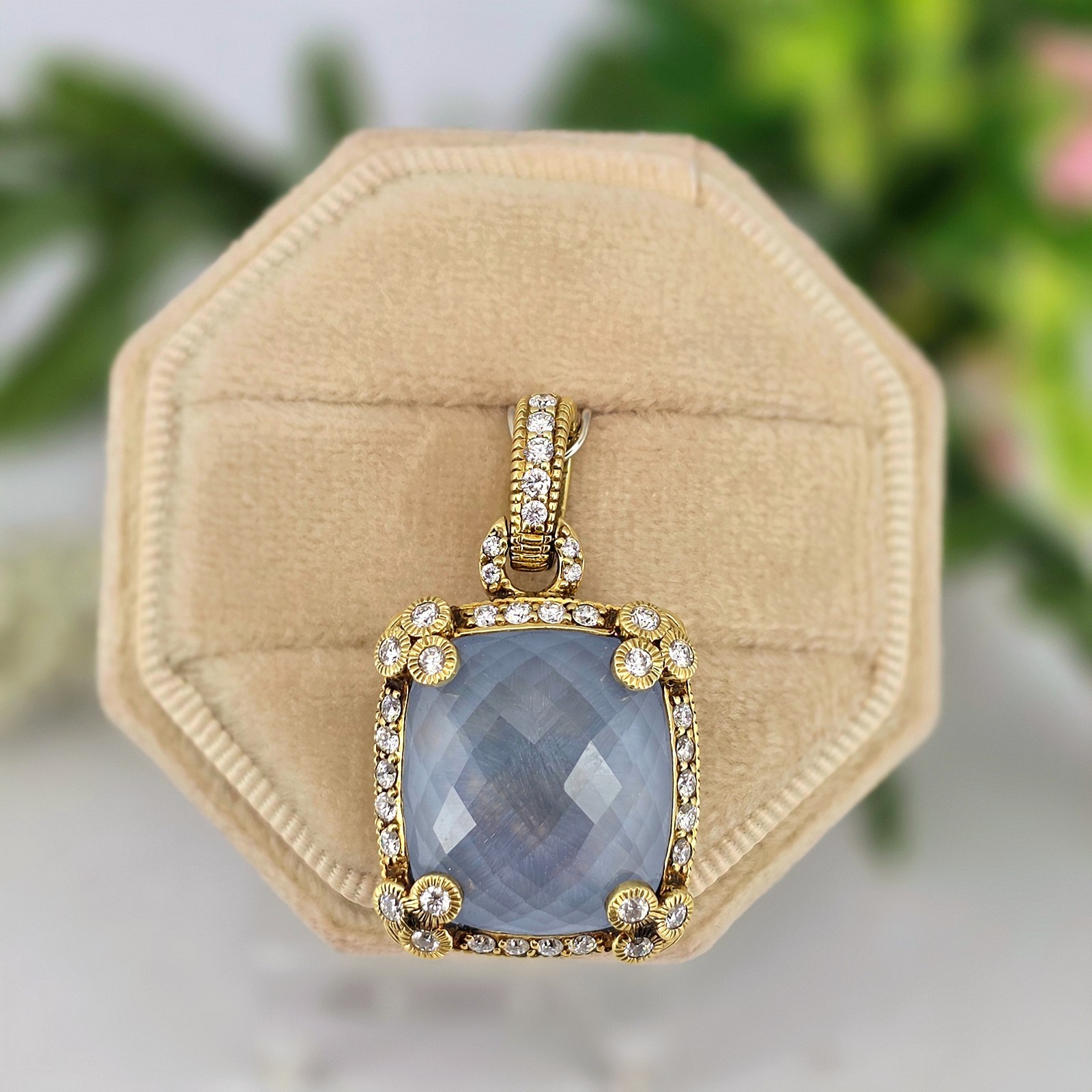 Judith Ripka 18kt Yellow Gold Lavander Quartz & Diamond Pendant