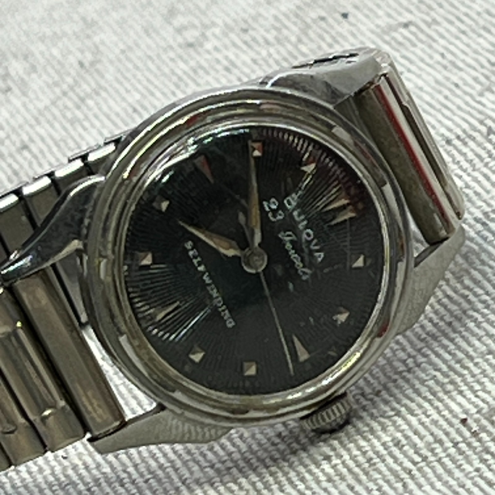 Vintage Bulova 23 Jewel Automatic Men’s Watch Black Sunburst Dial 1956 Works